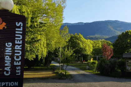 Ontdek Camping Les Écureuils: Een Natuurparel in de Schaduw van de Glandasse 8 Schermafbeelding 2026 02 27 082709